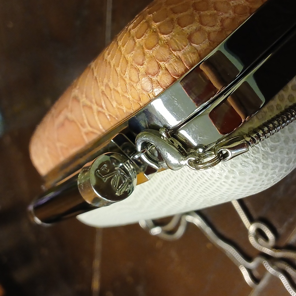 Dvf Tonda Python Hard Shell Clasp Clutch W/Chain … - image 3